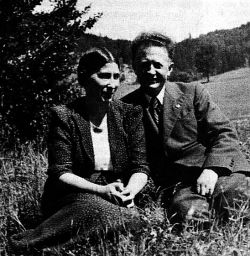 1937 biagio a lokve con la moglie pina marini  archivio marin 
